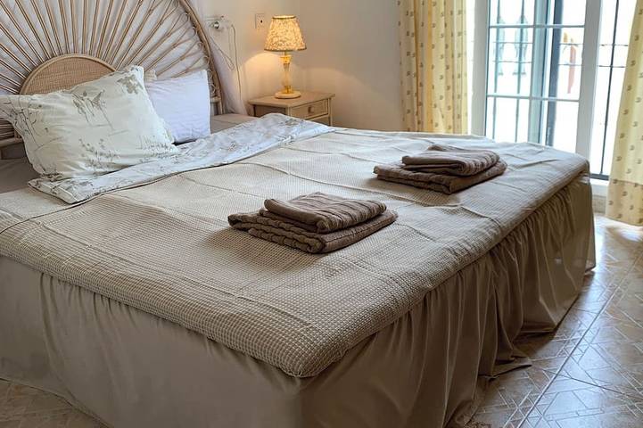 Location de vacances pour 4 personnes, avec piscine et jardin dans Playa Flamenca - 2