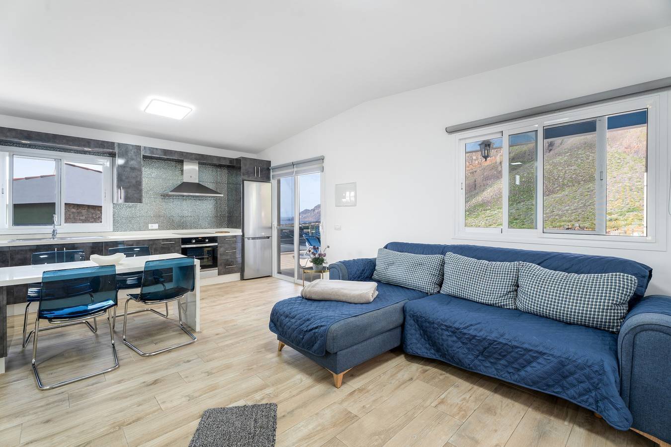 Casa vacacional 'Casa Mar Azul' con vistas al mar, terraza privada y Wi-Fi in Frontera , El Hierro