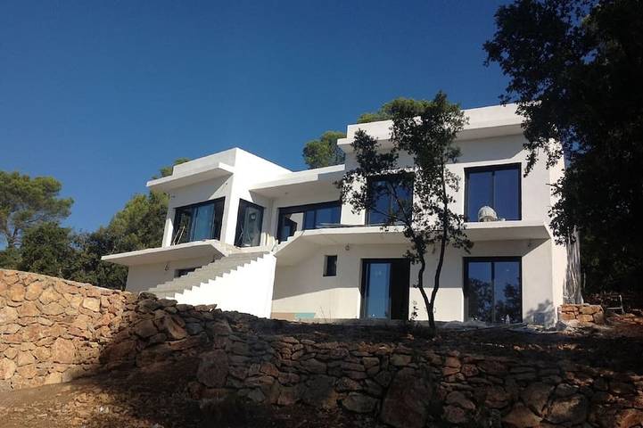 Villa pour 10 personnes, avec jacuzzi et balcon ainsi que jardin et piscine - 1