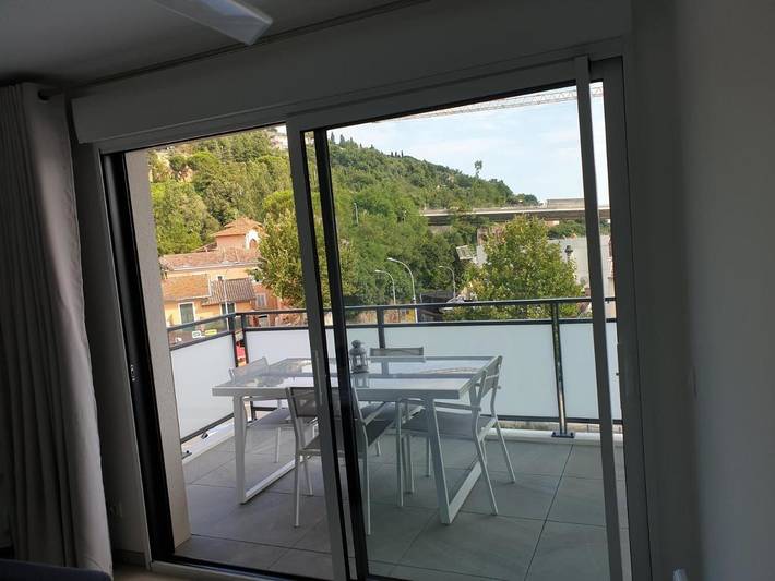 Gîte pour 2 personnes, avec terrasse et vue dans Allianz Riviera - 3