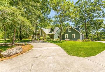 Vacation House for 36 Guests in Georgia, USA, Picture 2