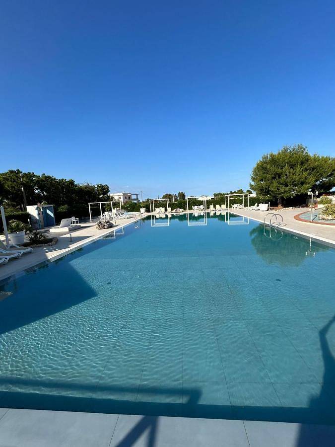 Appart’hôtel pour 4 personnes, avec Jacuzzi et Terrasse ainsi que Jardin et Piscine