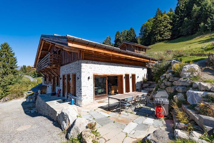 Maison pour 6 personnes, avec jardin et jacuzzi à Combloux