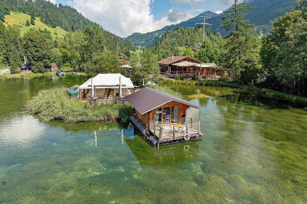 Tiny Wasserhaus auf dem See mit Camping Wc in Zweisimmen, Frutigen - Lenk - Adelboden
