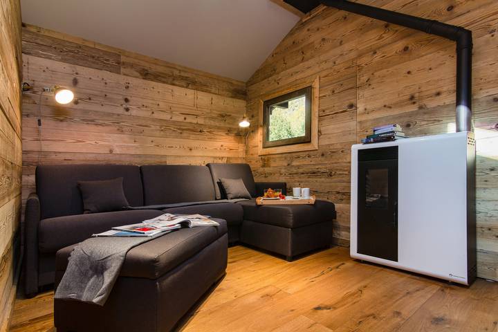 Chalet pour 4 personnes, avec terrasse, adapté aux familles dans Massif du Mont-Blanc - 3