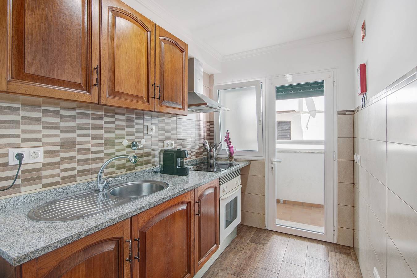 Appartement 'Dourado' met Balkon, Wi-Fi en Airconditioning, foto 11