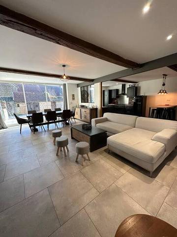 Gîte pour 10 personnes, avec jacuzzi ainsi que jardin et terrasse à Bellenot-sous-Pouilly