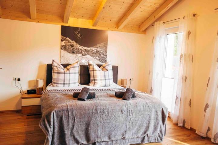 Ferienhaus für 6 Personen, mit Garten und Terrasse sowie Sauna und Whirlpool in Oberstdorf - 2