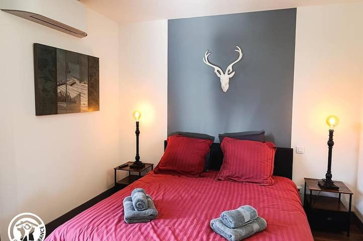 Location de vacances pour 6 personnes, avec jardin à Meyronne - 2