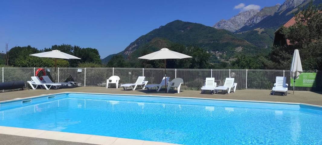 Appartement de vacances pour 4 personnes, avec sauna ainsi que jardin et piscine