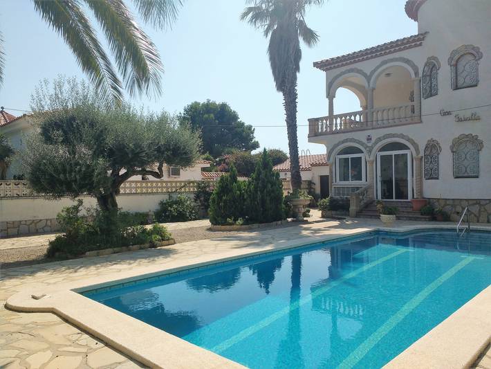 Casa rural para 10 personas, con jardín y balcón en Montroig - 4