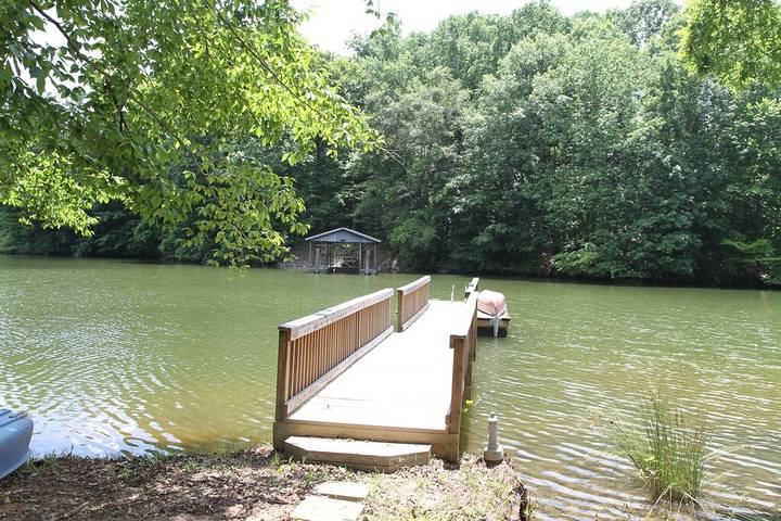 Lake house for 6 people, with terrace in Lake Norman