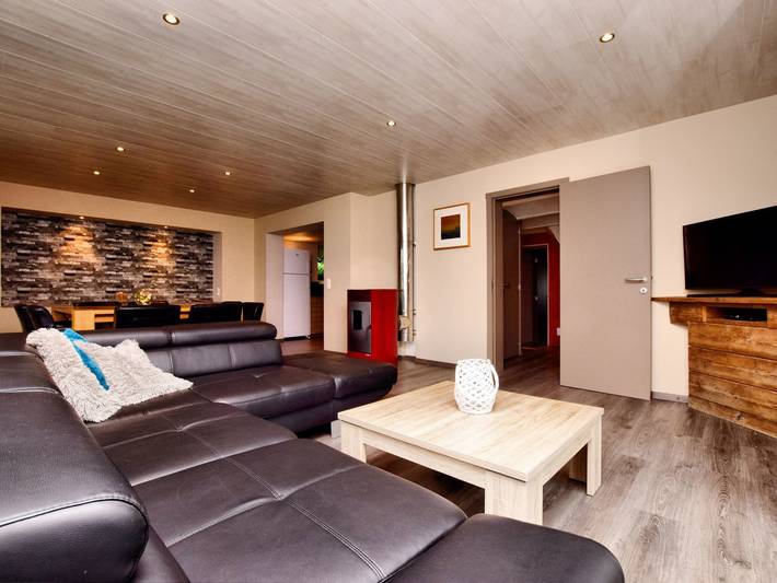 Location de vacances pour 8 personnes, avec terrasse ainsi que jardin et sauna, adapté aux familles à La Roche-en-Ardenne - 4