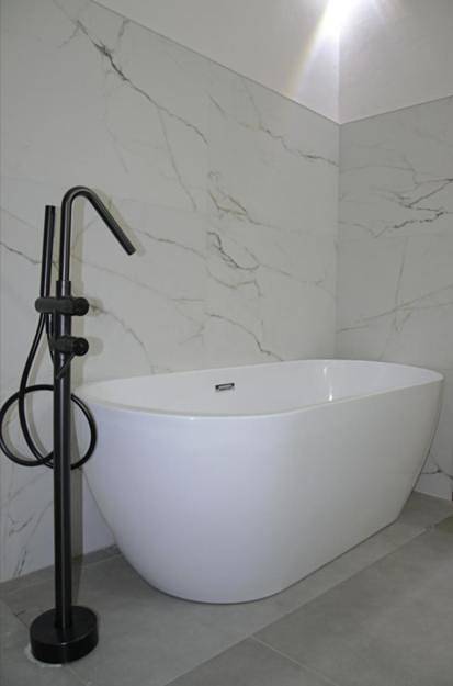 Casa rural para 2 personas, con terraza además de piscina y jacuzzi en Las Villuercas - 2