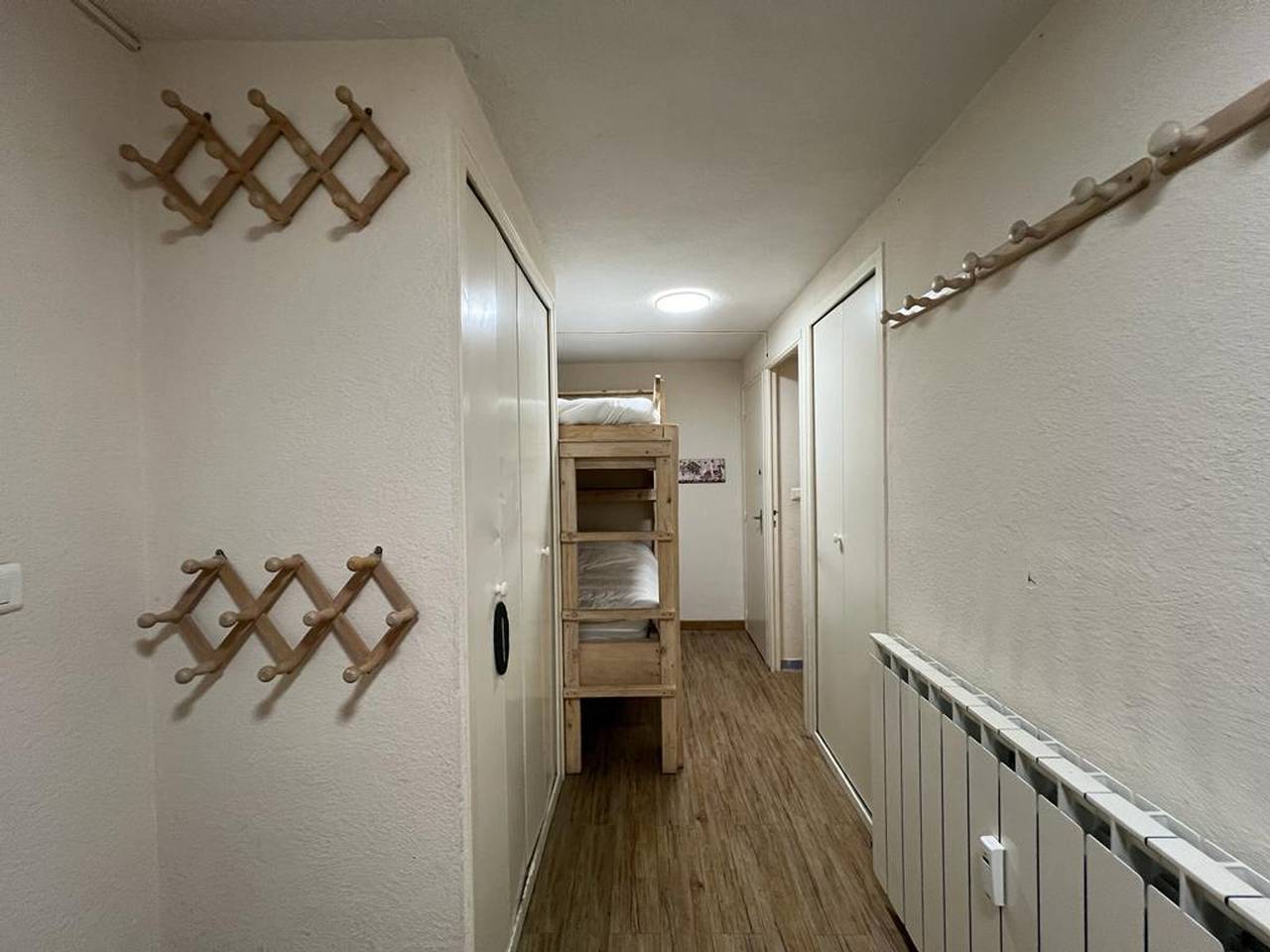 Entire apartment, Spacious apartment for 8, garden and Wifi, near shops in Pra Loup in Pra-Loup, Uvernet-Fours