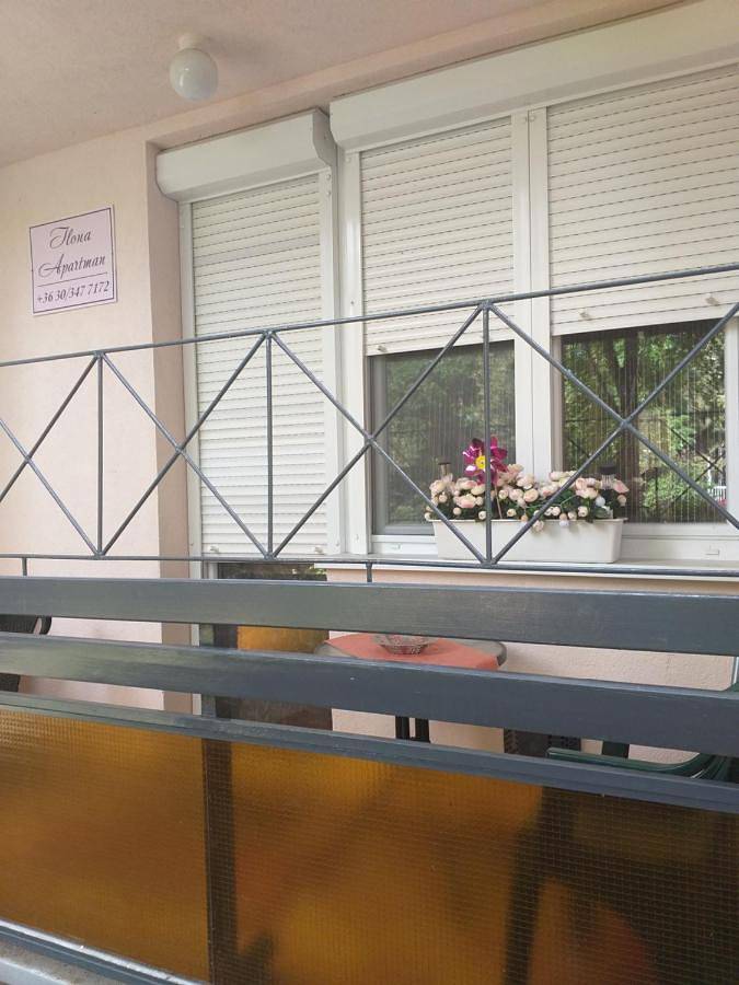 Gîte pour 4 personnes, avec vue et terrasse à Eger