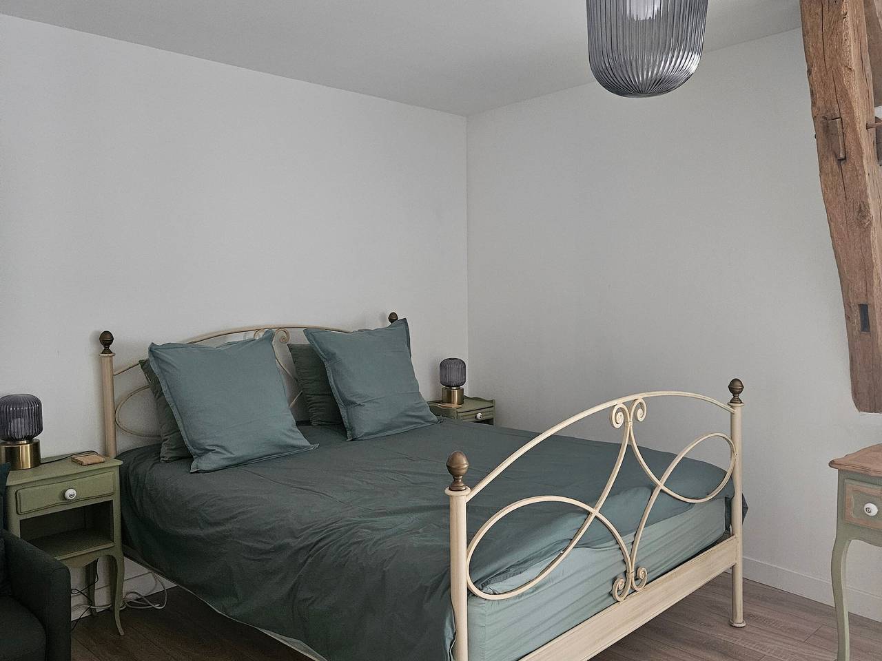 Chambre Cheverny: Maison d'hôtes avec piscine chauffée & petit-déjeuner inclus in Messas, Vallée de la Loire