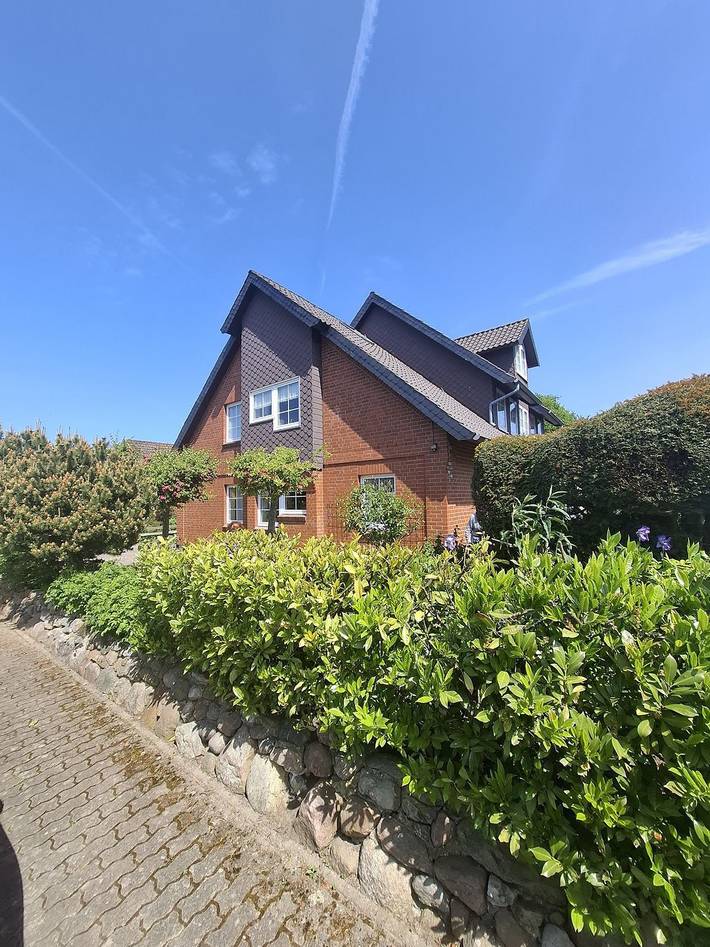 Ferienwohnung für 4 Personen, mit Ausblick und Garten in Burg auf Fehmarn