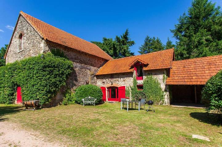 Location de vacances pour 2 personnes, avec Terrasse ainsi que Jardin et Vue à Antully
