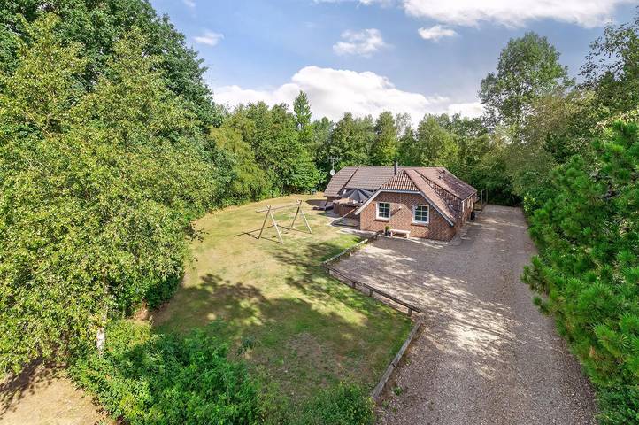 Ferienhaus für 10 Personen, mit Terrasse und Sauna sowie Whirlpool, mit Haustier in Jegum