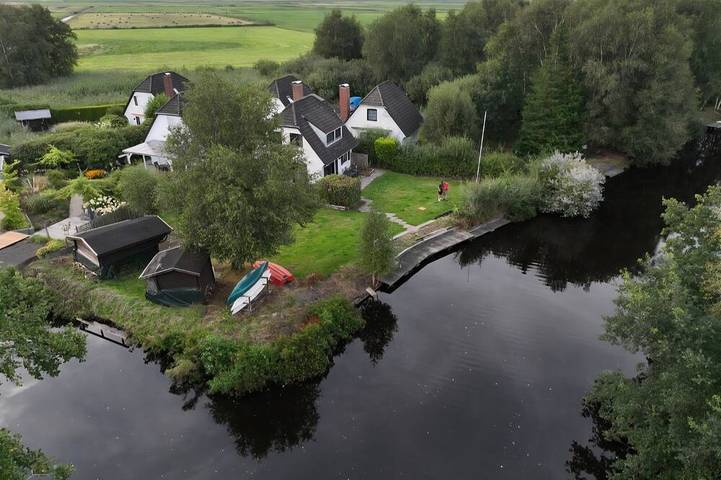 Uferglück  am Großen Meer mit Boot, Kanus und Kajak. 
Hundefreundlich! in Großes Meer, Südbrookmerland