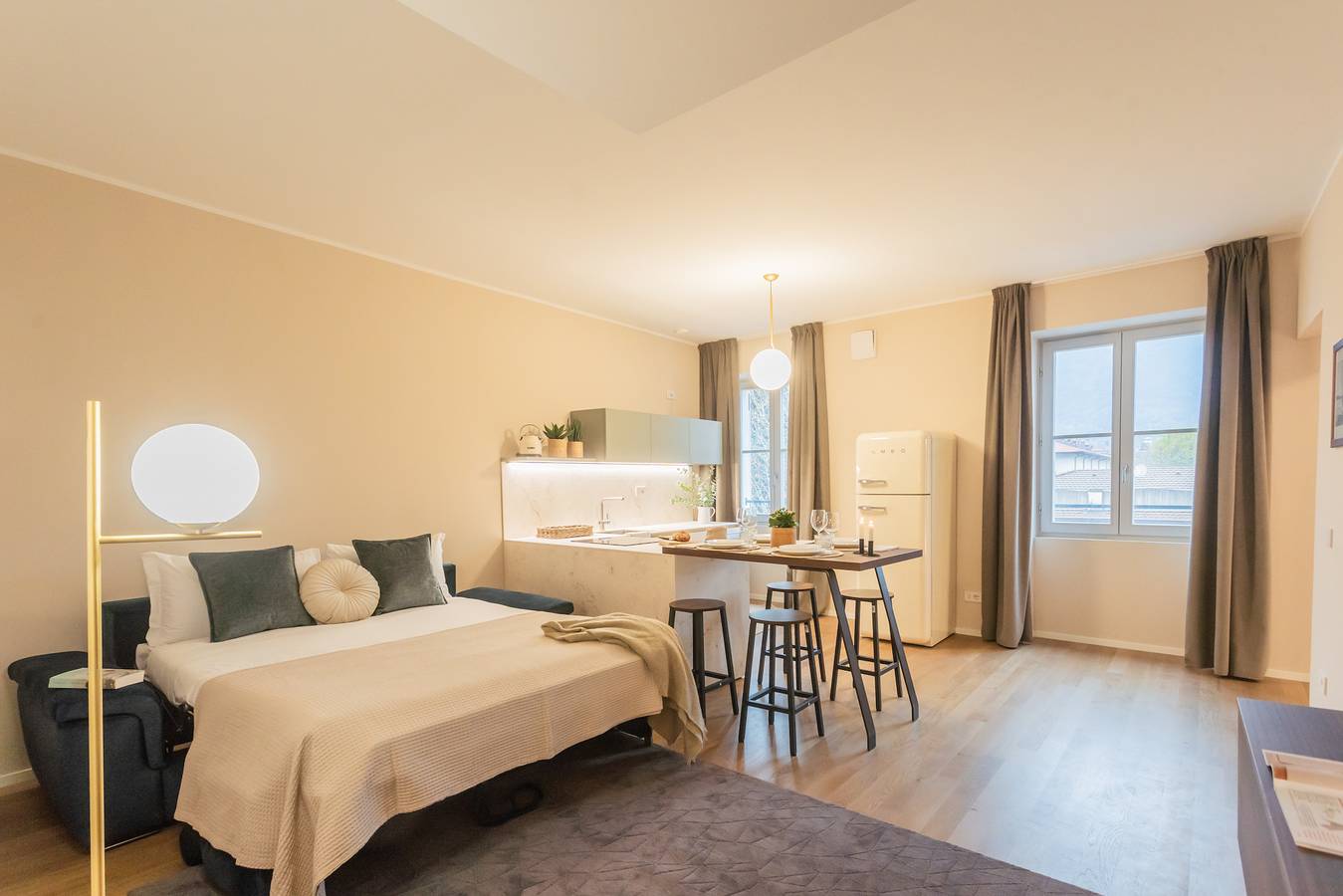 Entire apartment, V. Suite on Lake Como in Como, Lake Como