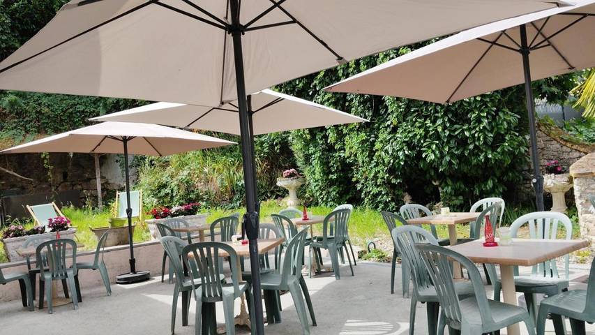 Location de vacances pour 4 personnes, avec jardin, adapté aux familles à Lépin-le-Lac - 2