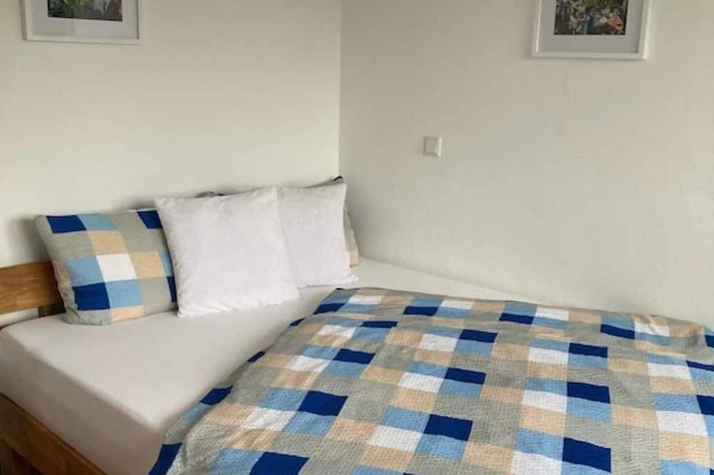 Ganze Wohnung, 2. Schöne und ruhige Ferienwohnung**** in Marburg - Ferienwohnungen Koch in Marburg, Landkreis Marburg-Biedenkopf