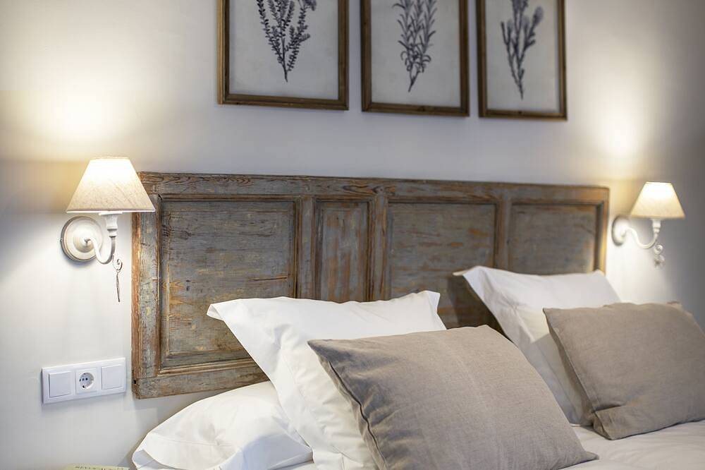 Entire apartment, Petronila 2 Bedroom Apartment in Mérida, Badajoz Province