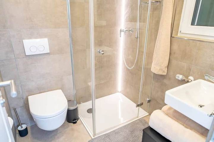 Ganze Wohnung, VetterLux Seeblick - Ruhig, Kamin, Billard, Sauna in Vorderland