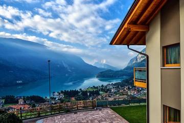 Ferienwohnung für 2 Personen, mit Whirlpool und Garten in Molveno