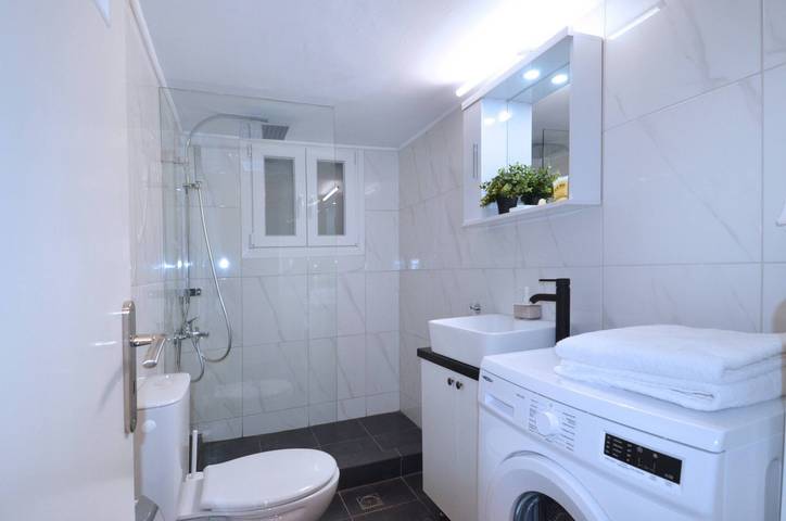 Apartamento entero, A spacious minimal apatment at Chalandri in Sección norte de Atenas, Atenas