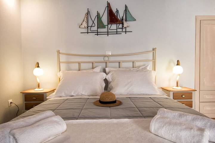 Ganze Wohnung, Premium Cycladic Studio - Perfekt für Familien - Paare, The Gavrion's Nest in Andros