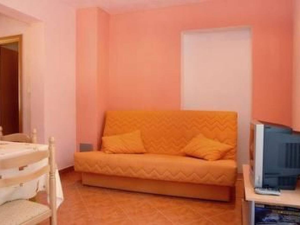 Appartement entier, In Buje mit Barbecue in Kaštel (Plovanija), Buje