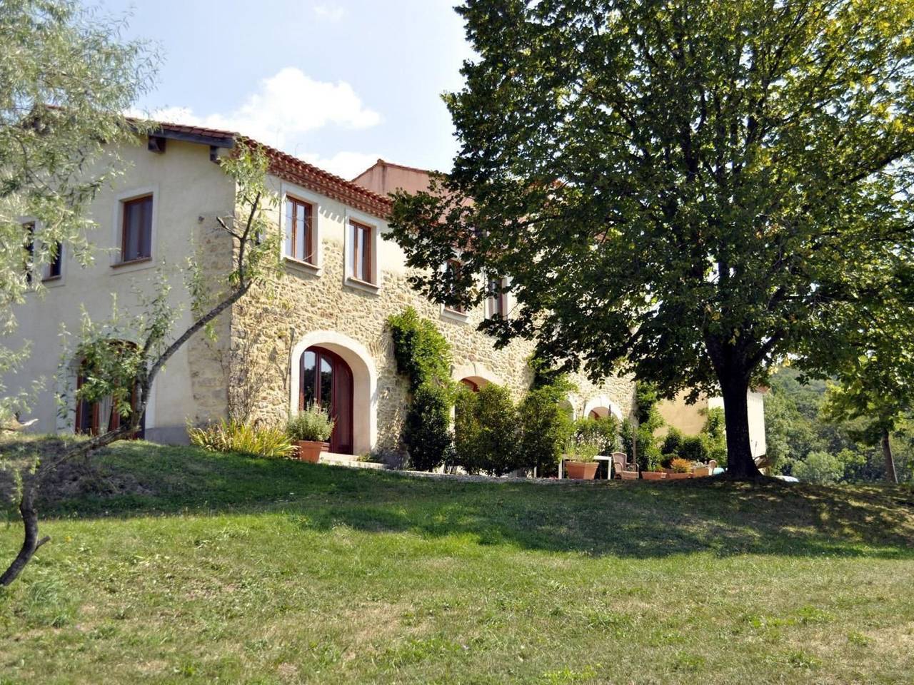 Hochwertiges Haus mit Terrassenblick auf die Ber in Sonnac-sur-l'Hers, Région de Limoux