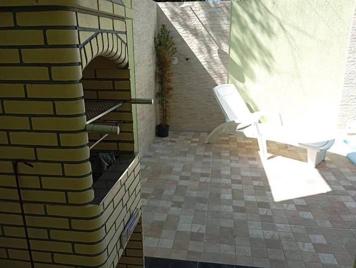 Casas e apartamentos de temporada para 8 pessoas, com jardim e piscina em Arembepe