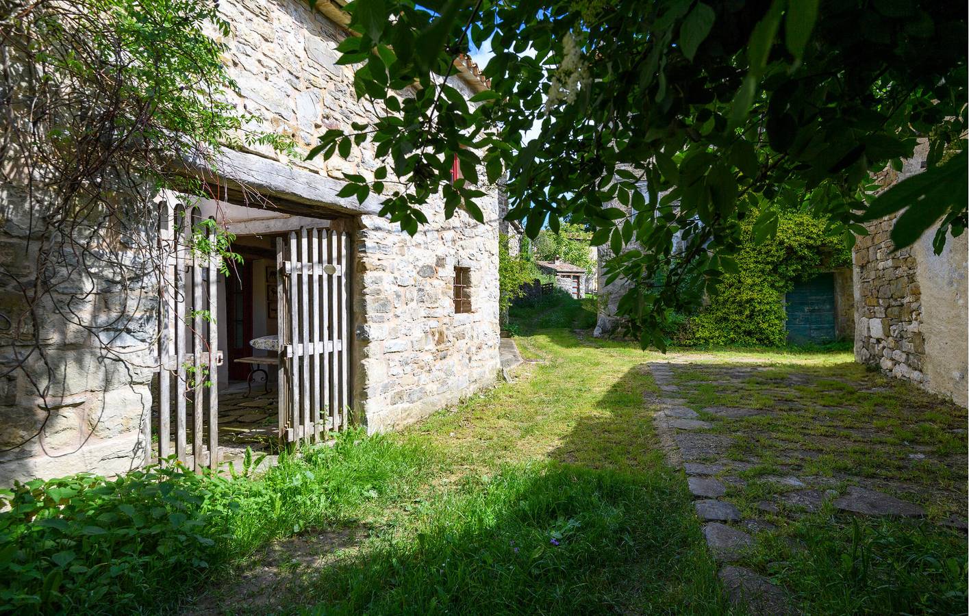 Ganze Ferienwohnung, Ferienwohnung für 4 Personen mit Terrasse in Montecopiolo, Pesaro-Urbino