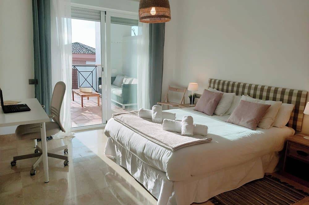 Hel lejlighed, The beach house in Playa de La Alcaidesa, San Roque