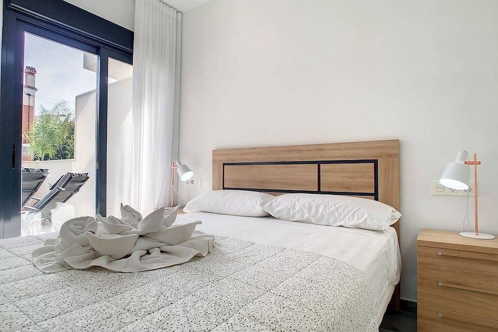 Entire apartment, Ground floor, 100m from beach, pool, wifi, parking in Golf Resorts Murcia, San Javier