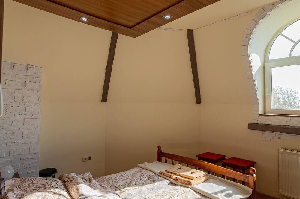 Kastello Guesthouse – Historic Charm and Modern Comfort on a Magical Estate in Kleingebiet Fünfkirchen