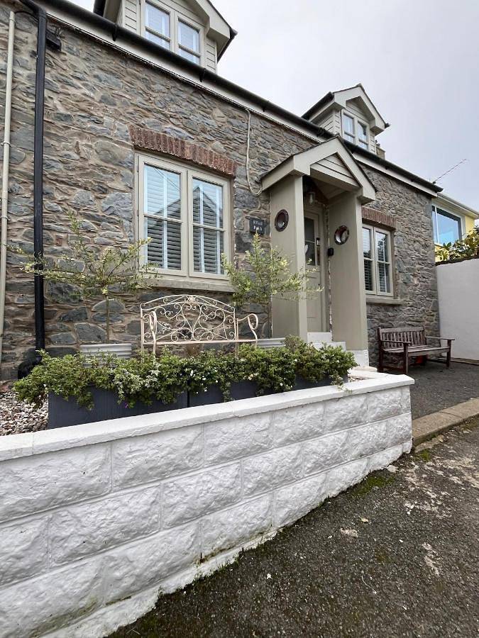Efail Fach in New Quay, Cardigan Bay
