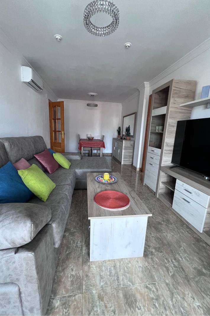 Apartamento de vacaciones para 7 personas, con balcón y vistas al mar - 1