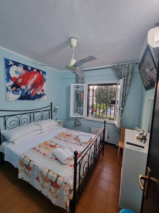 Casa sulla spiaggia per 4 persone, con piscina e panorama nonché terrazza nel Lazio