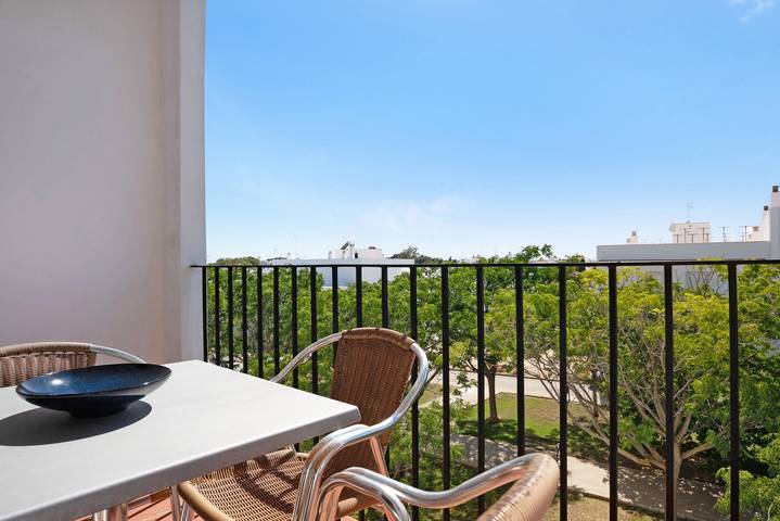 Entire apartment, Apartment 'Casa Miriam' with Balcony and Wi-Fi in Conil de la Frontera, Costa de la Luz