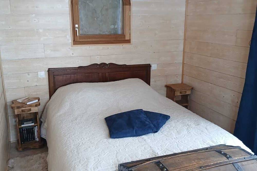 Very sunny chalet at the foot of the slopes, the Ecrins and the paragliding departure point! in Vallouise, Parque Nacional de los Ecrins