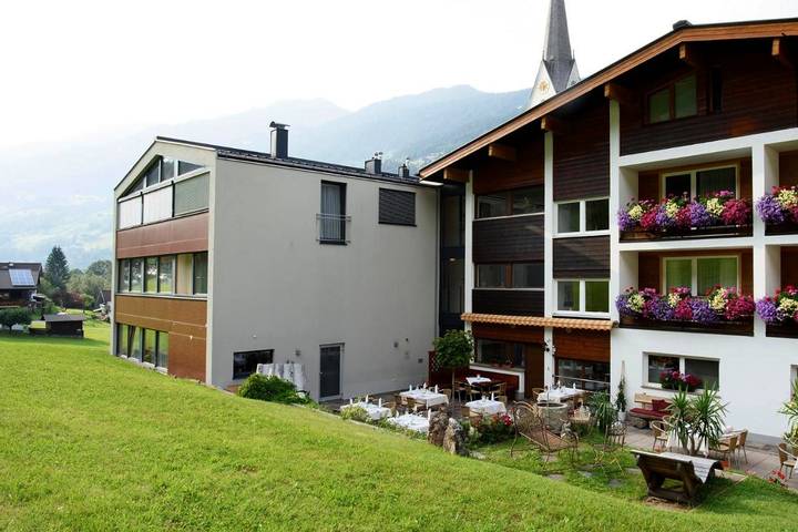 Hôtel pour 3 personnes, avec sauna ainsi que jardin et vue, animaux acceptés