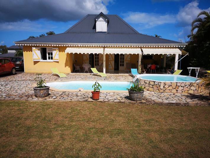 Villa pour 6 personnes, avec jardin et piscine - 1