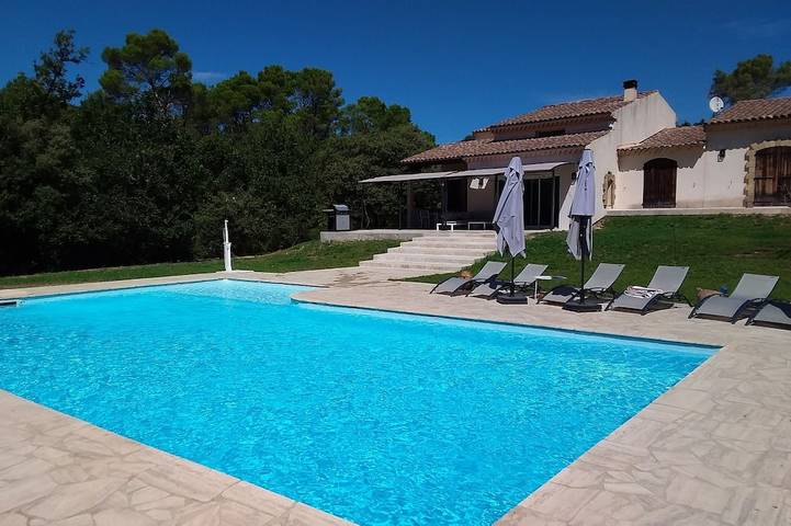 Maison de vacances pour 9 personnes, avec Balcon et Jardin à Rognes