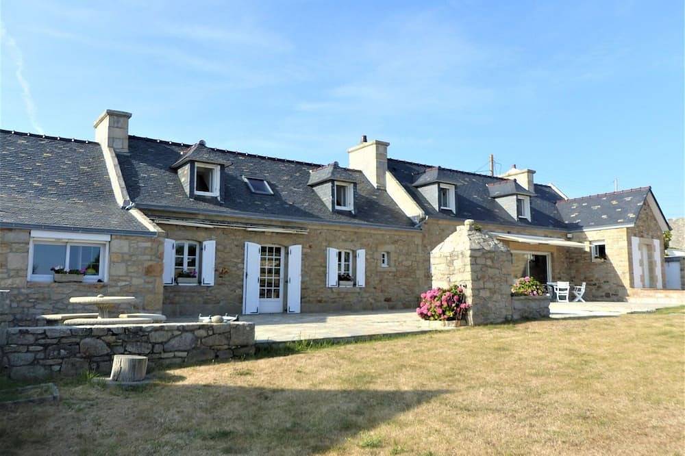 Wunderschönes Bauernhaus mit Panoramablick in Audierne in Esquibien, Audierne