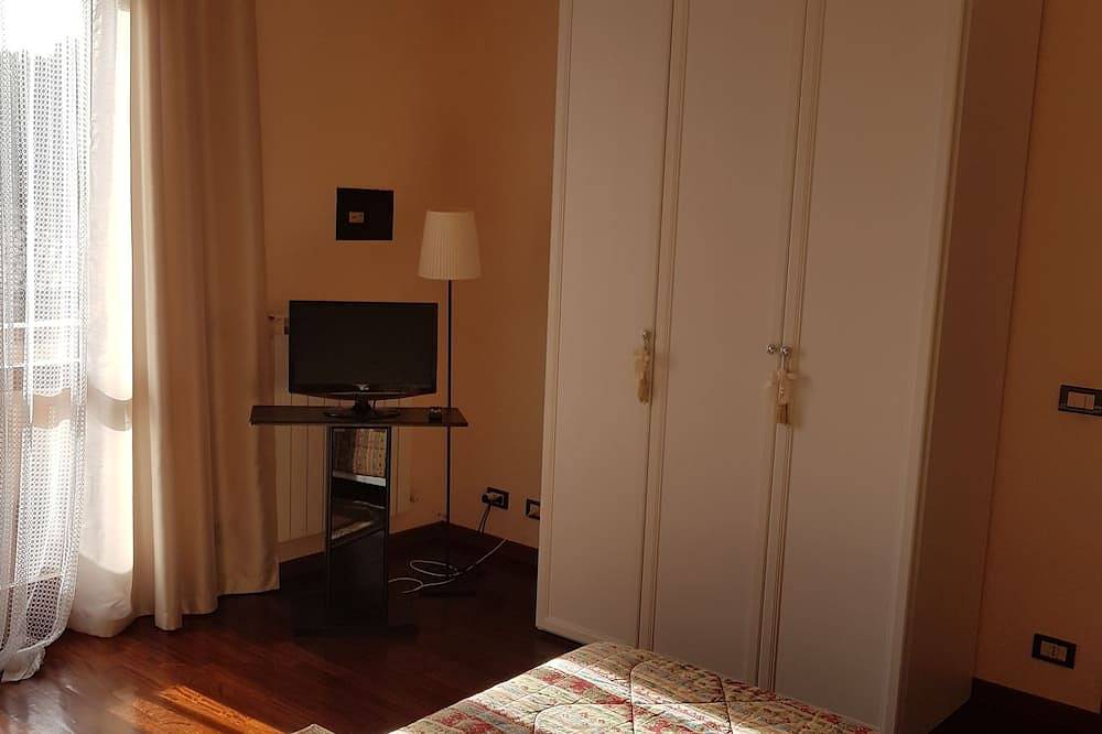 House / Villa - Castelfidardo House with garden and small pool in Castelfidardo, Ancona Province
